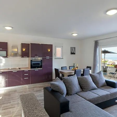 Apartment Mares Podstrana